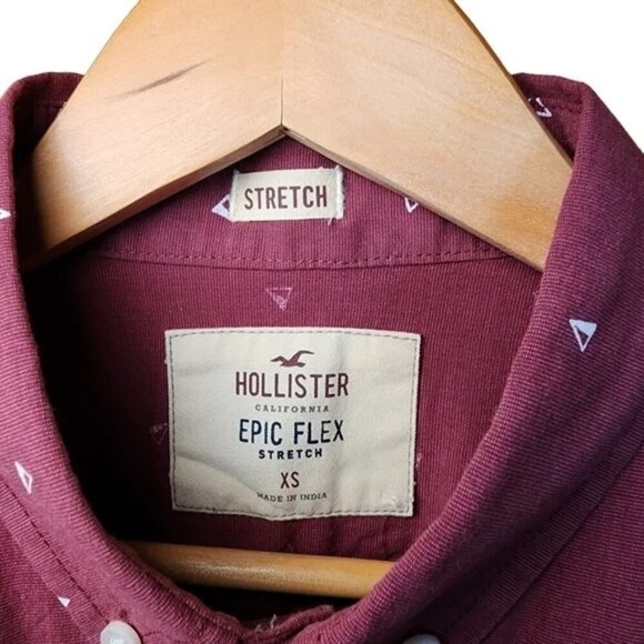Hollister Men's XS Short Sleeve Button Down Collared Shirt Maroon paper plane - Picture 5 of 10